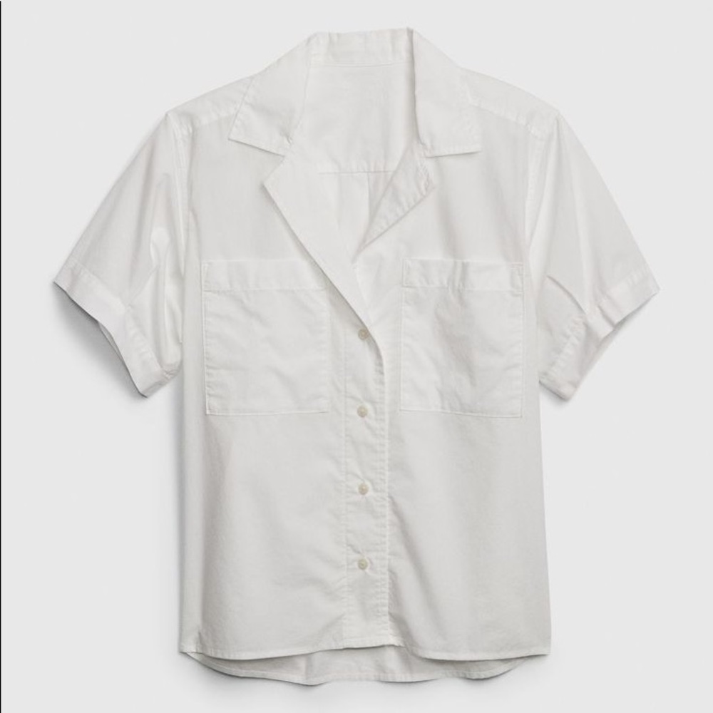 NWT GAP button up top